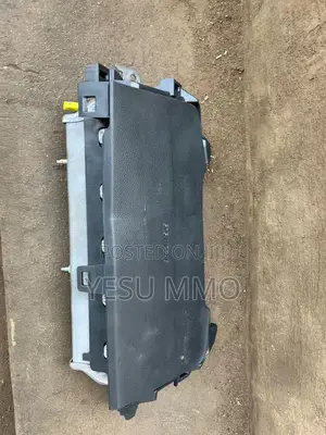 Toyota Corolla 2020 -2022 Knee Airbag