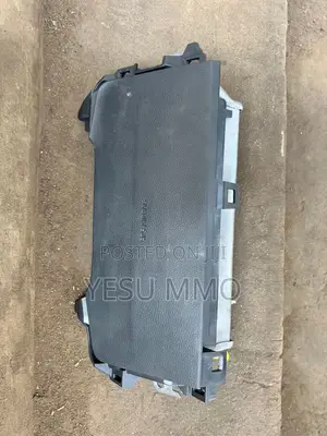Toyota Corolla 2020 -2022 Knee Airbag