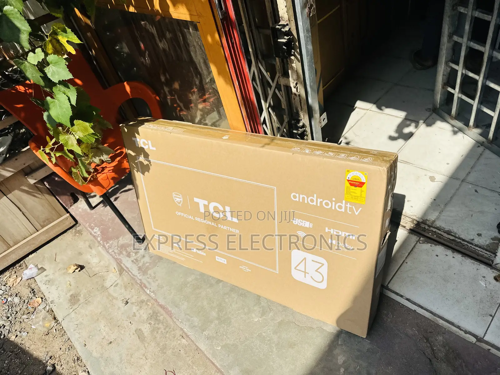 Frameless Television FHD Smart 43”S54000