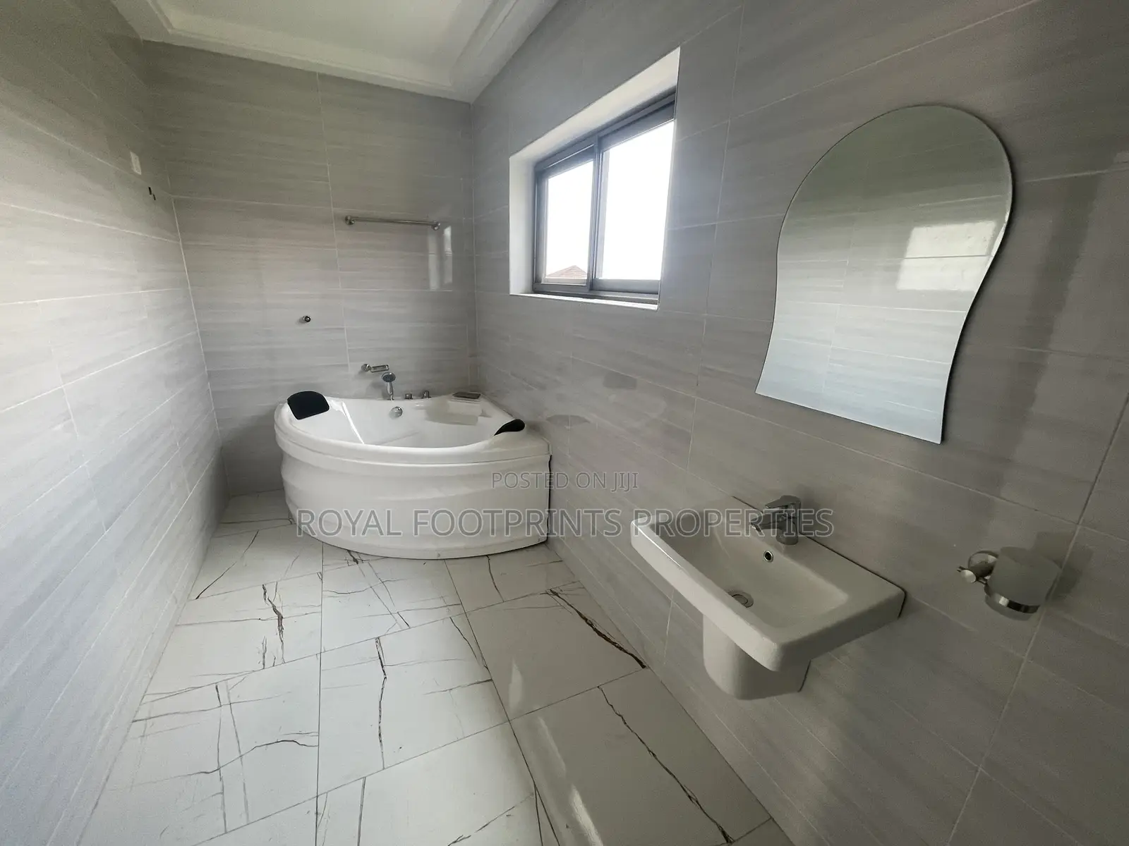 3bdrm House in Royal Footprints, Oyarifa for sale