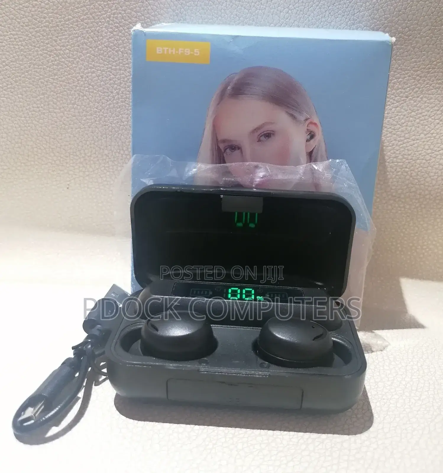 True Wireless Earbuds With Power Bank For iPhone And Android