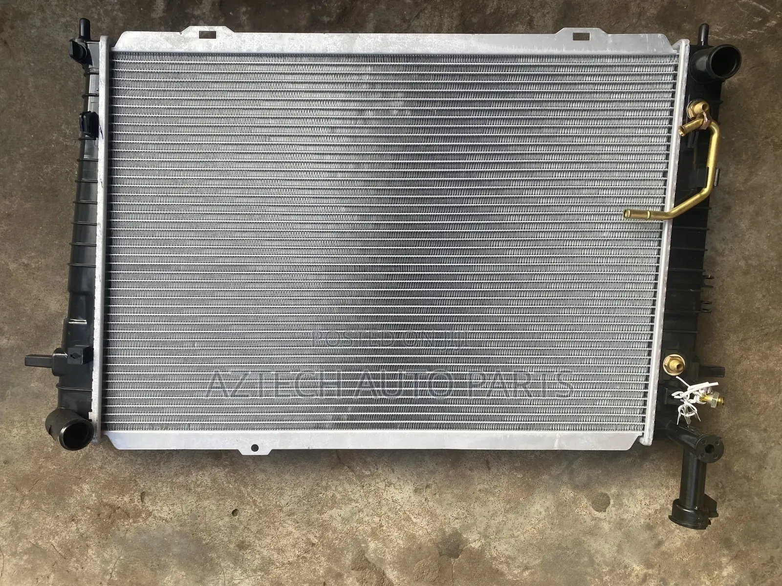 Hyundai Tucson 2006,2007,2008,2009 Radiator Tank