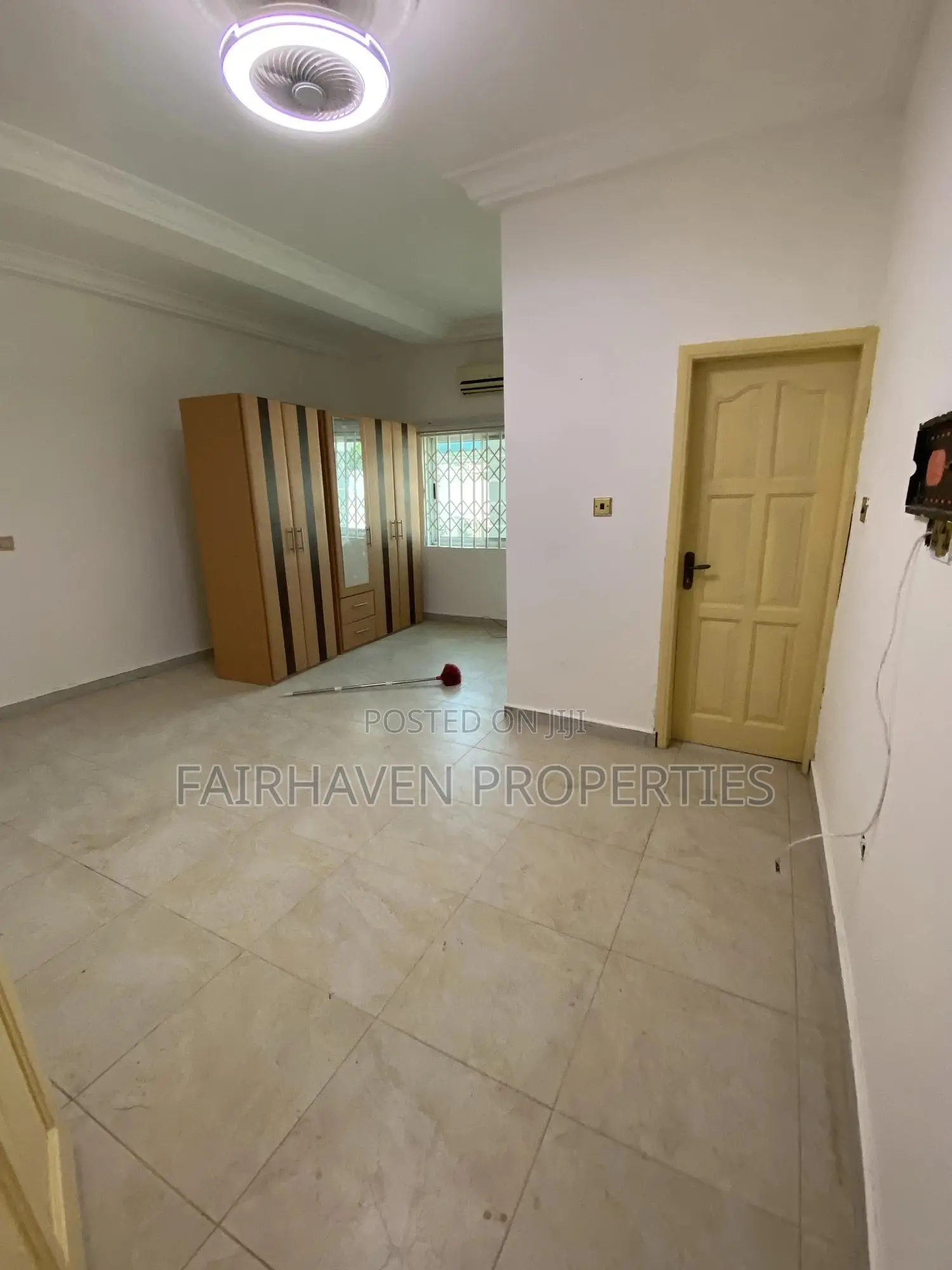 5bdrm House in East Airport for rent