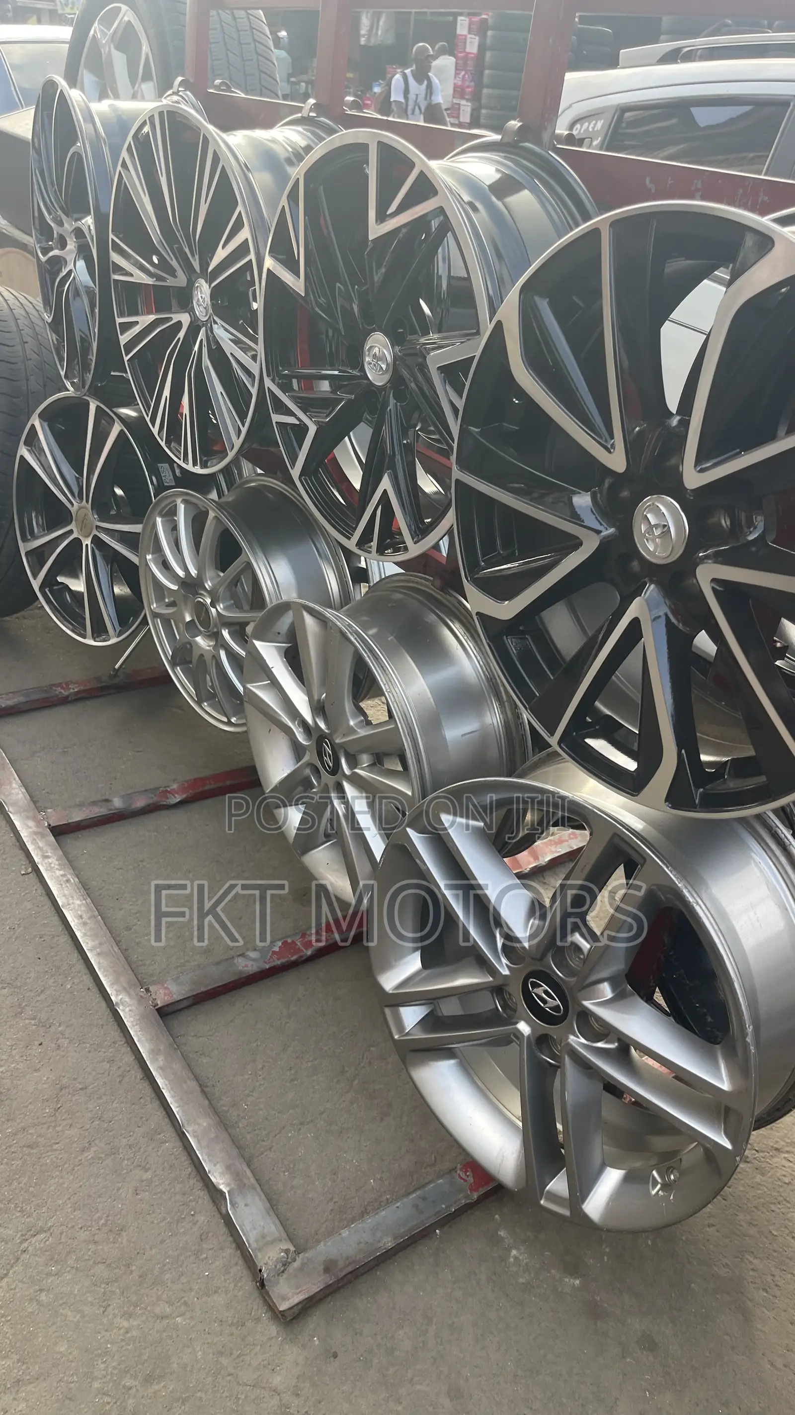 Toyota,Benz,Hyundai,Bmw,Honda,Kia(All Set of Rims Available)