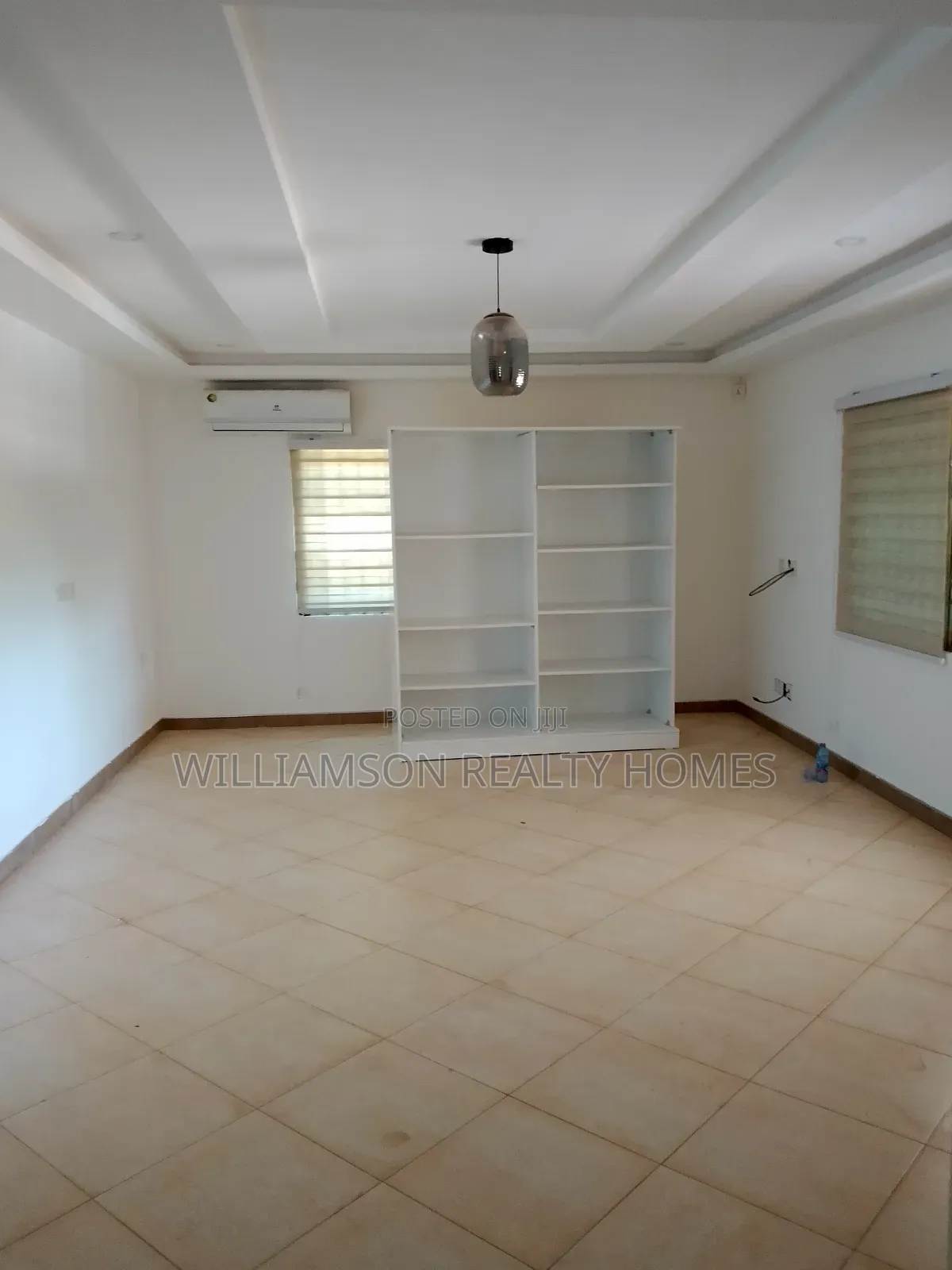 4bdrm Duplex in Community 18 Area, Spintex for rent