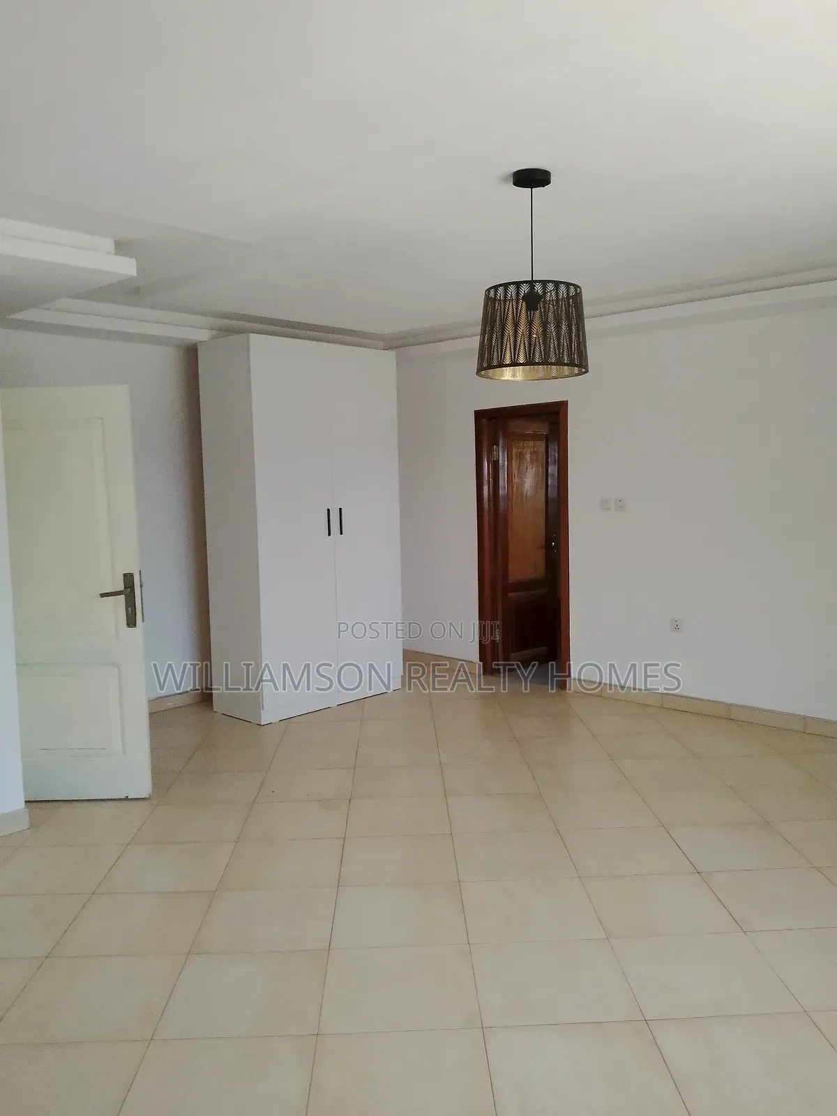 4bdrm Duplex in Community 18 Area, Spintex for rent