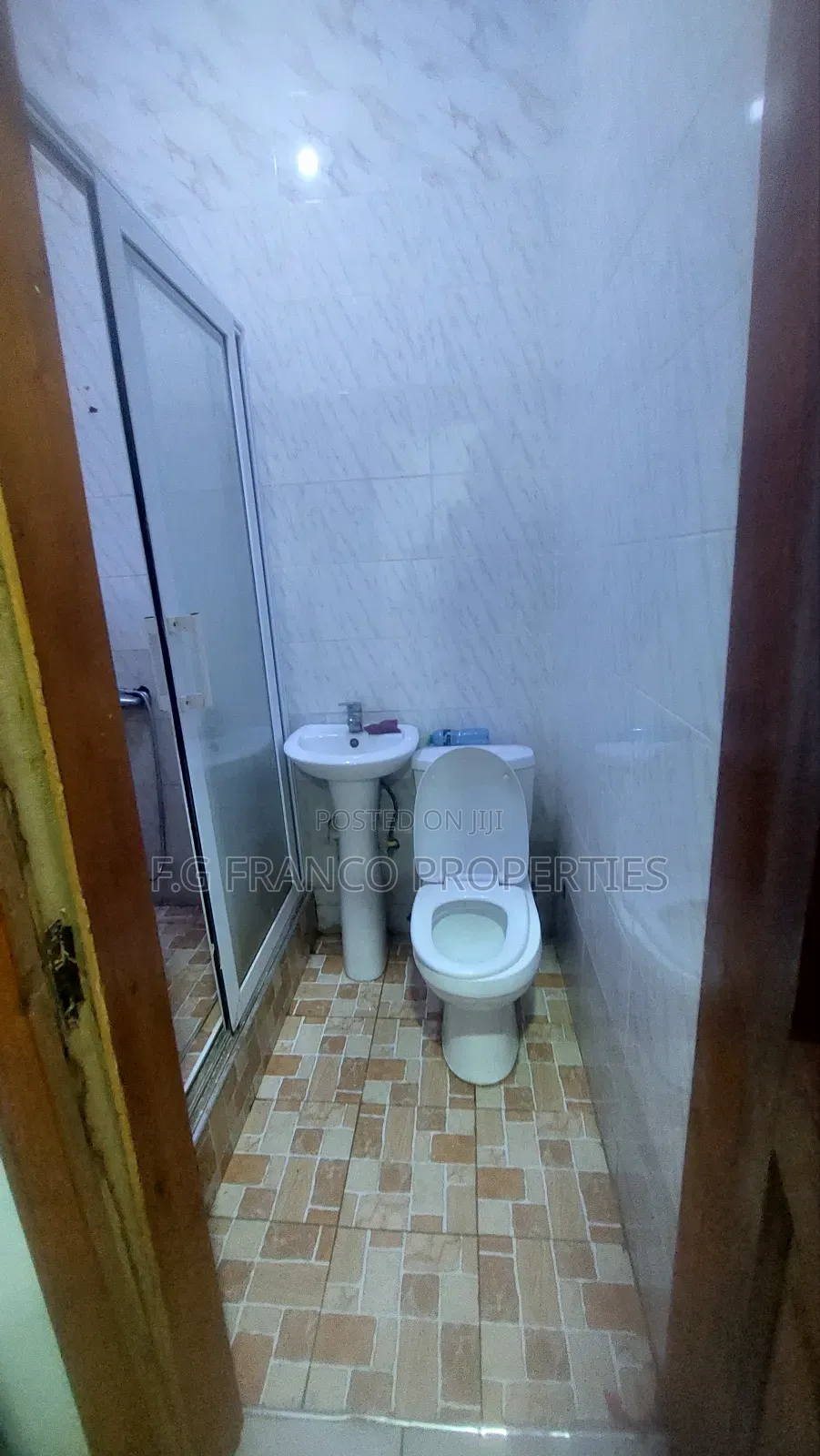 2bdrm Apartment in Kg.Franco Properties, Spintex for rent