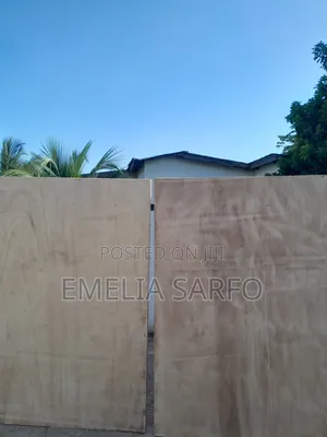Backdrop Board 6ft by 4 Ft for Rental