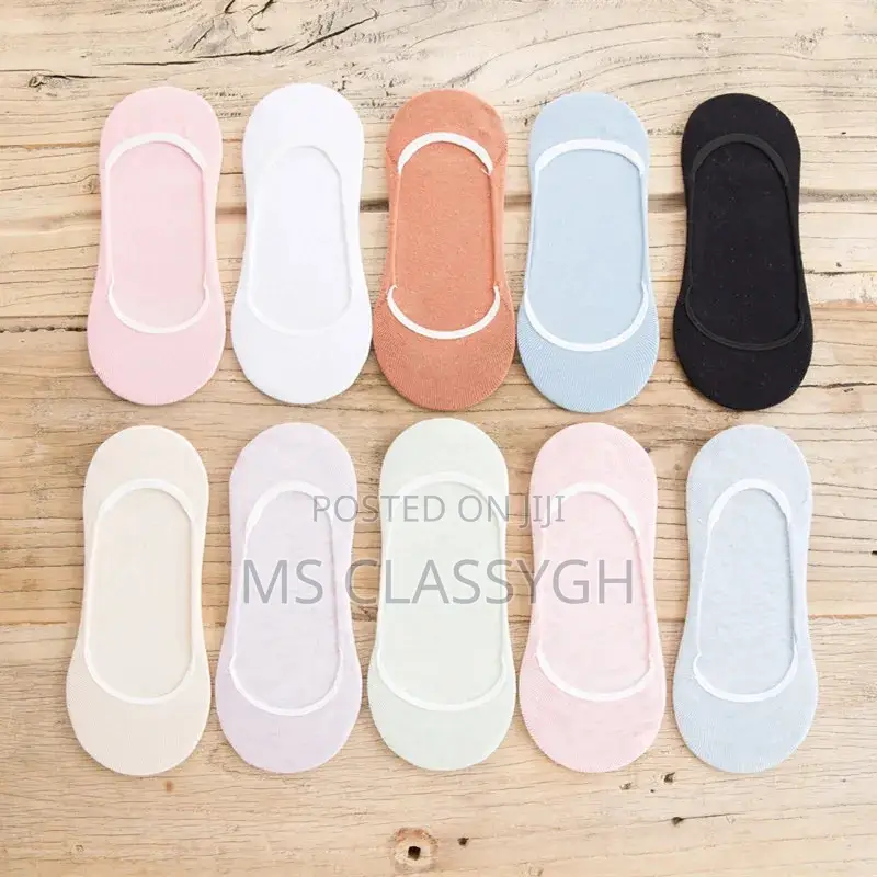 Unisex Solid Color Light Mouth Boat Thin Cotton Socks