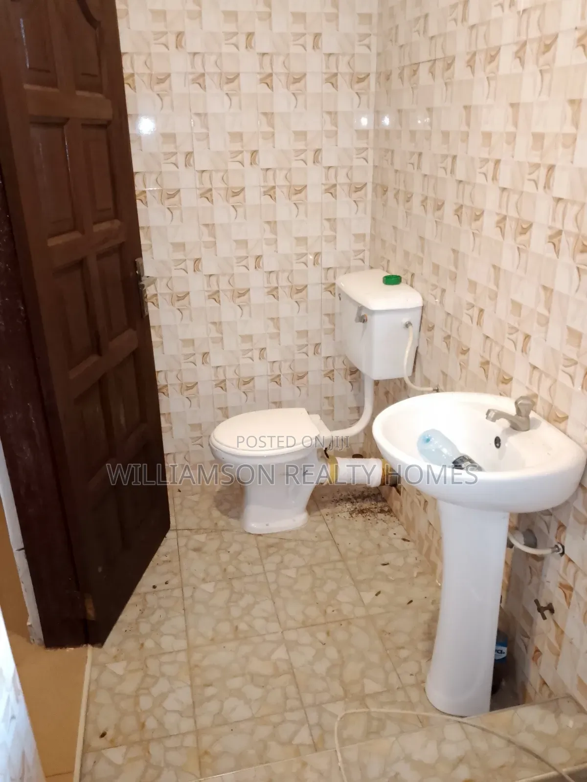 2bdrm Apartment in Hfc Estate Area, Spintex for rent