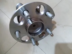 Toyota Highlander 2x4 2012/13 Back Wheel Hub 1pc