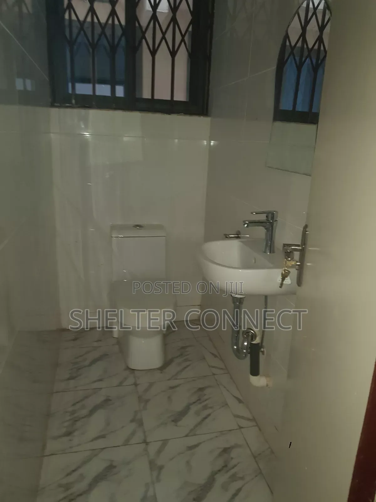 3bdrm Duplex in Oarifa, Oyarifa for rent