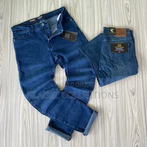Straight Cut Jeans