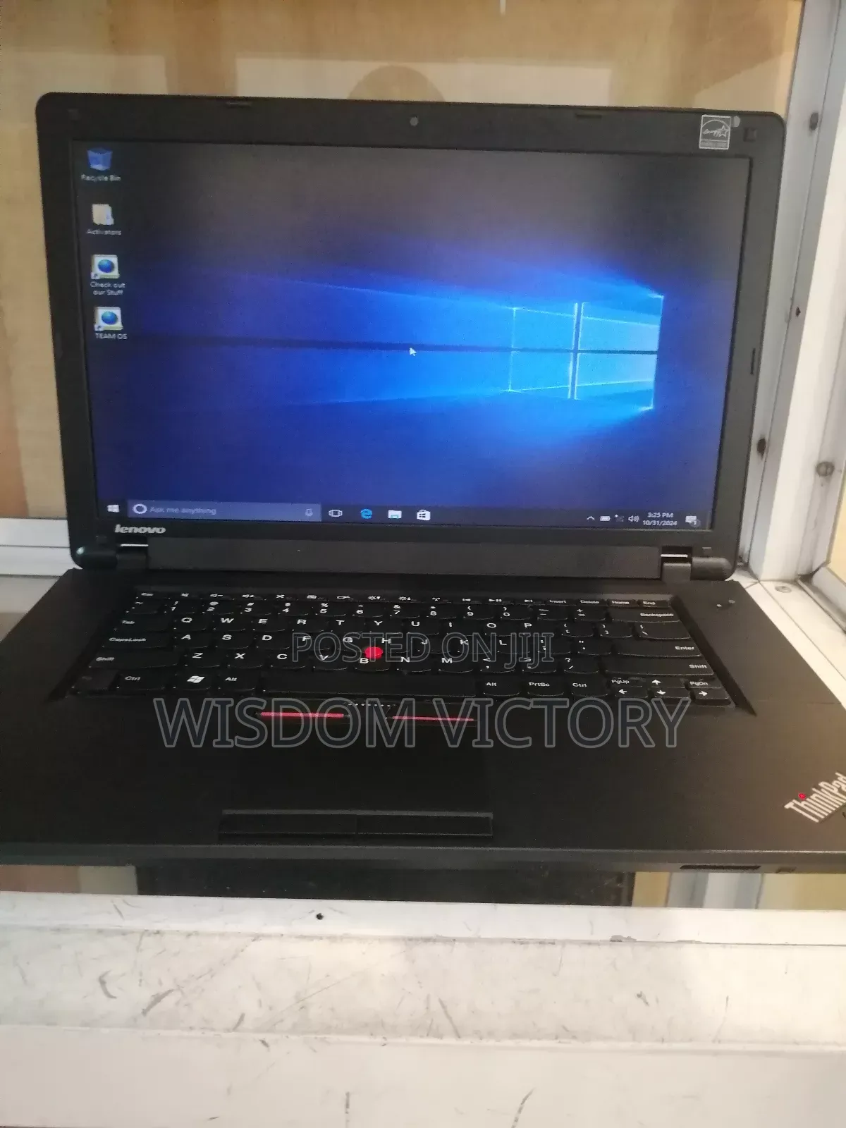 New Laptop Lenovo 300e 4GB Intel Core I3 HDD 320GB