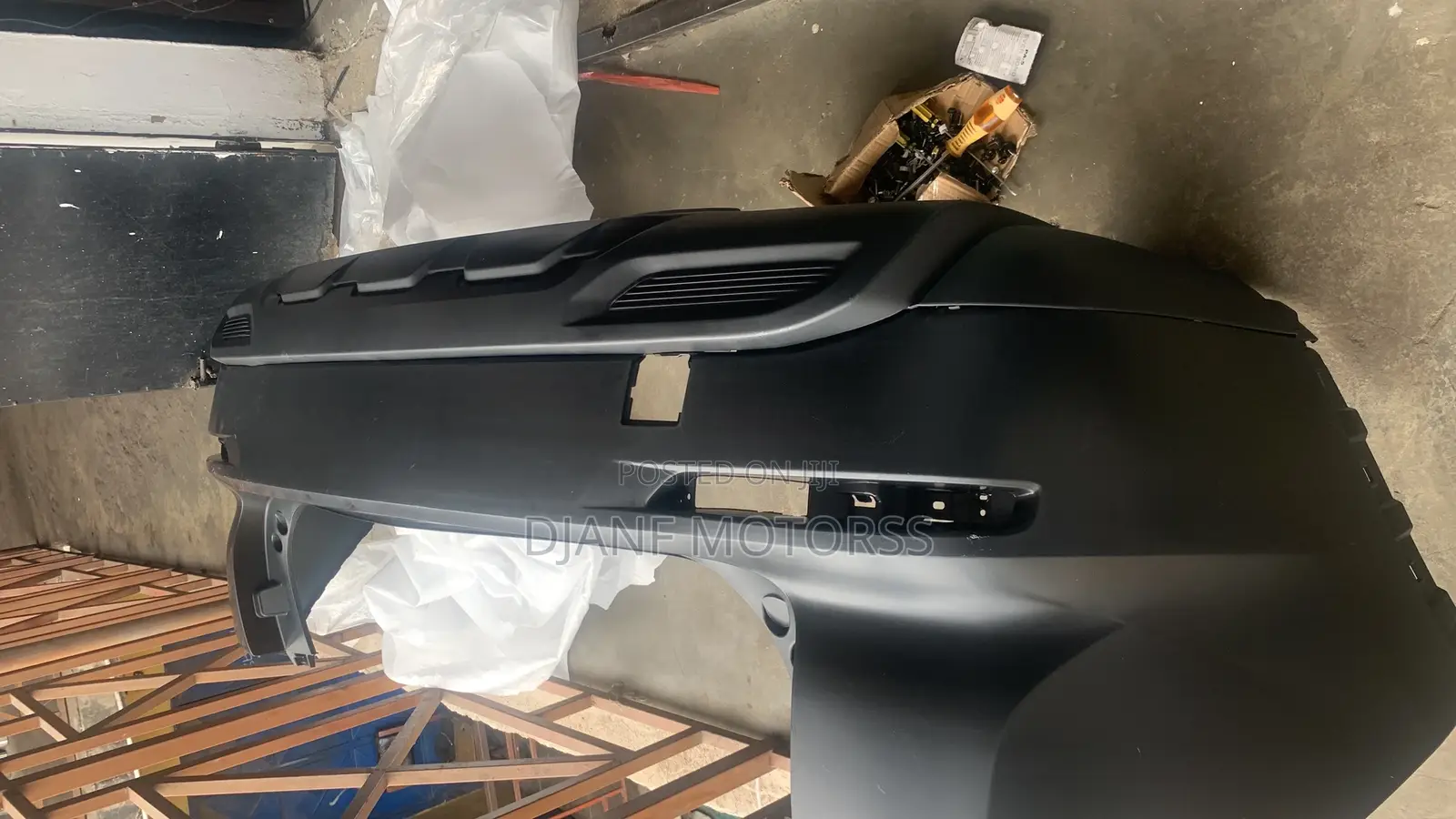 Outlander 2023 Back Bumper