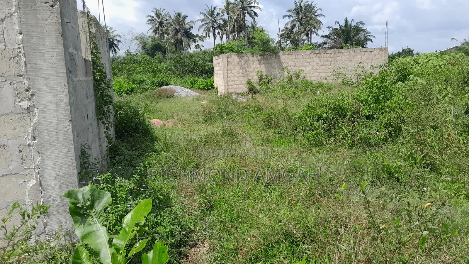 Half Plot for Sale at Kansa City