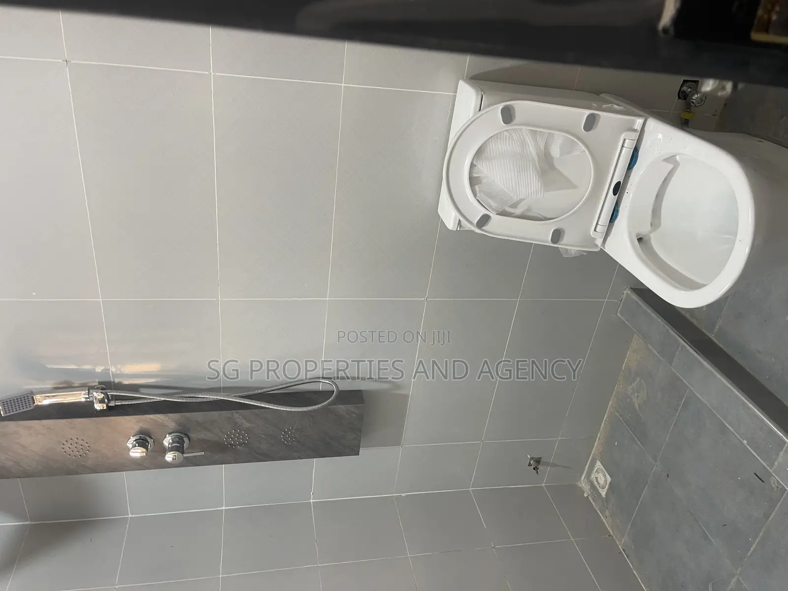 3bdrm House in Coastal, Spintex for rent