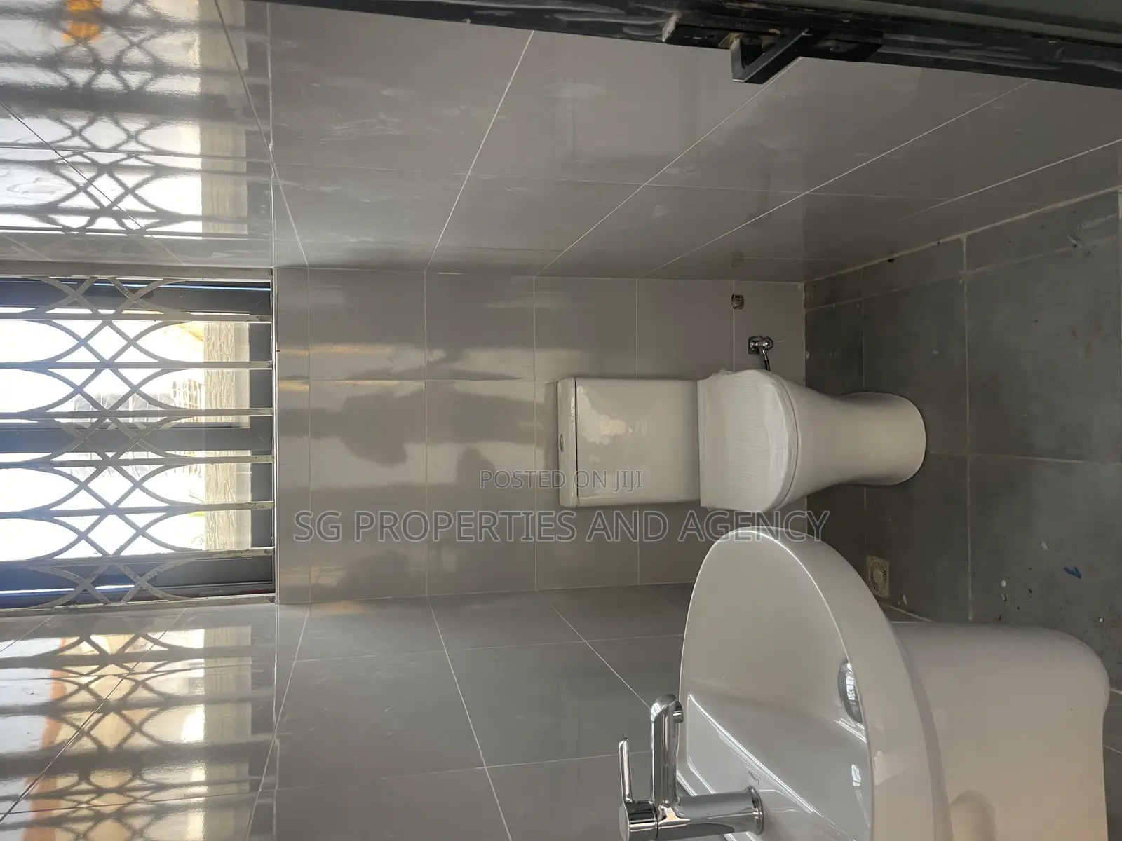 3bdrm House in Coastal, Spintex for rent