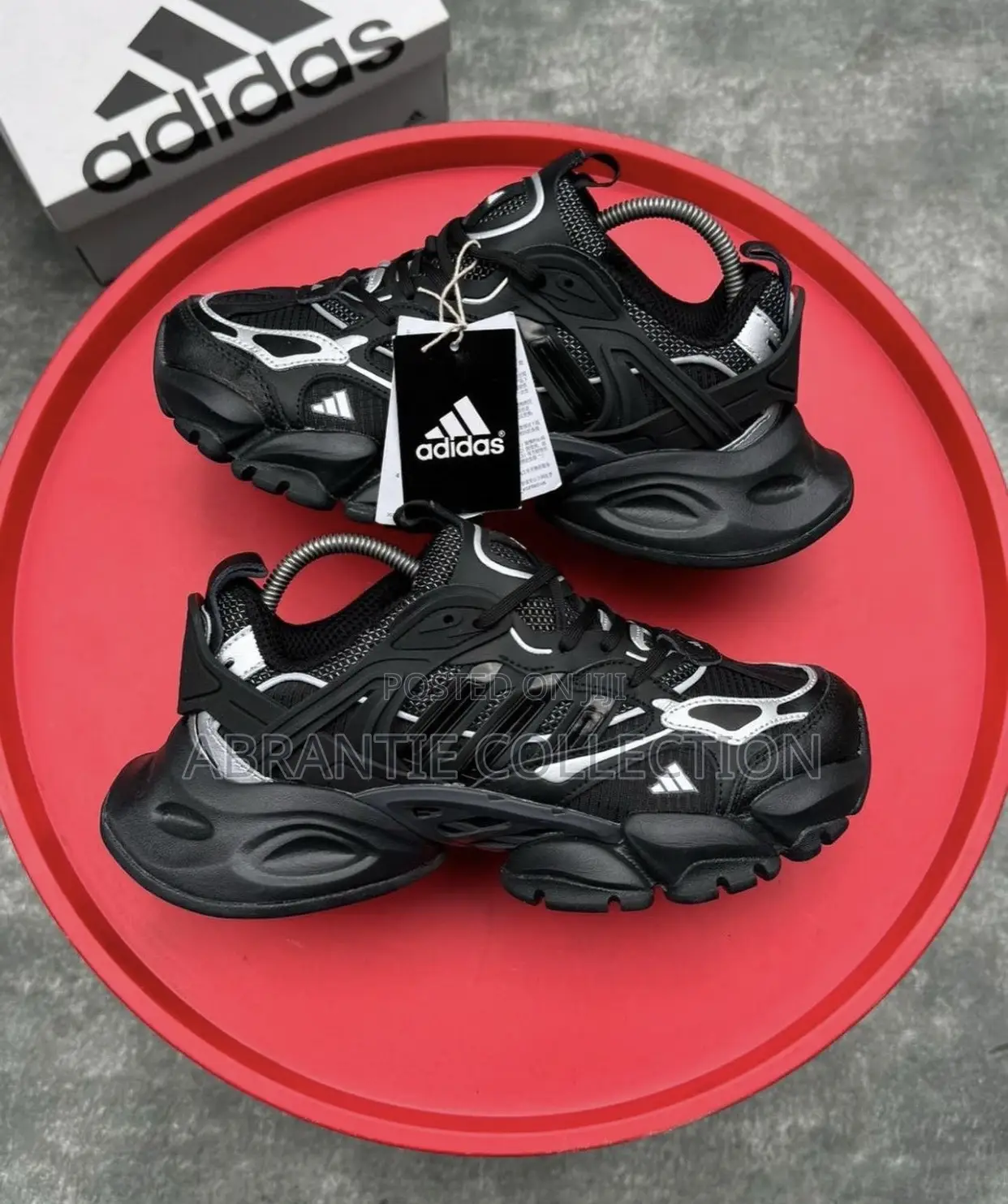 Adidas XLG Runner Deluxe