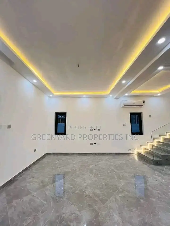 5bdrm House in Adjiringanor, East Legon for sale