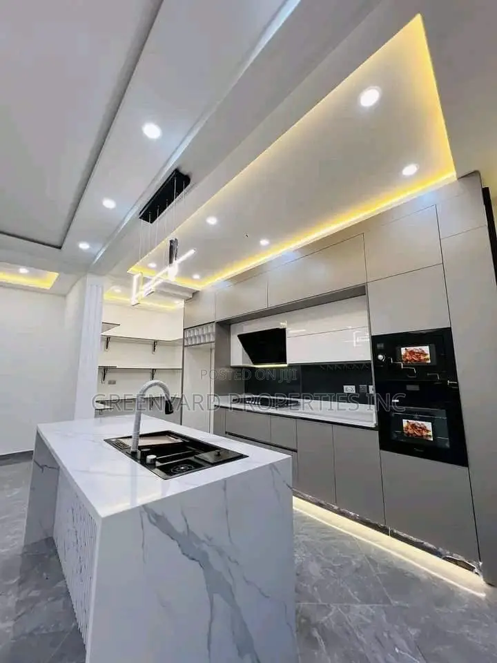 5bdrm House in Adjiringanor, East Legon for sale