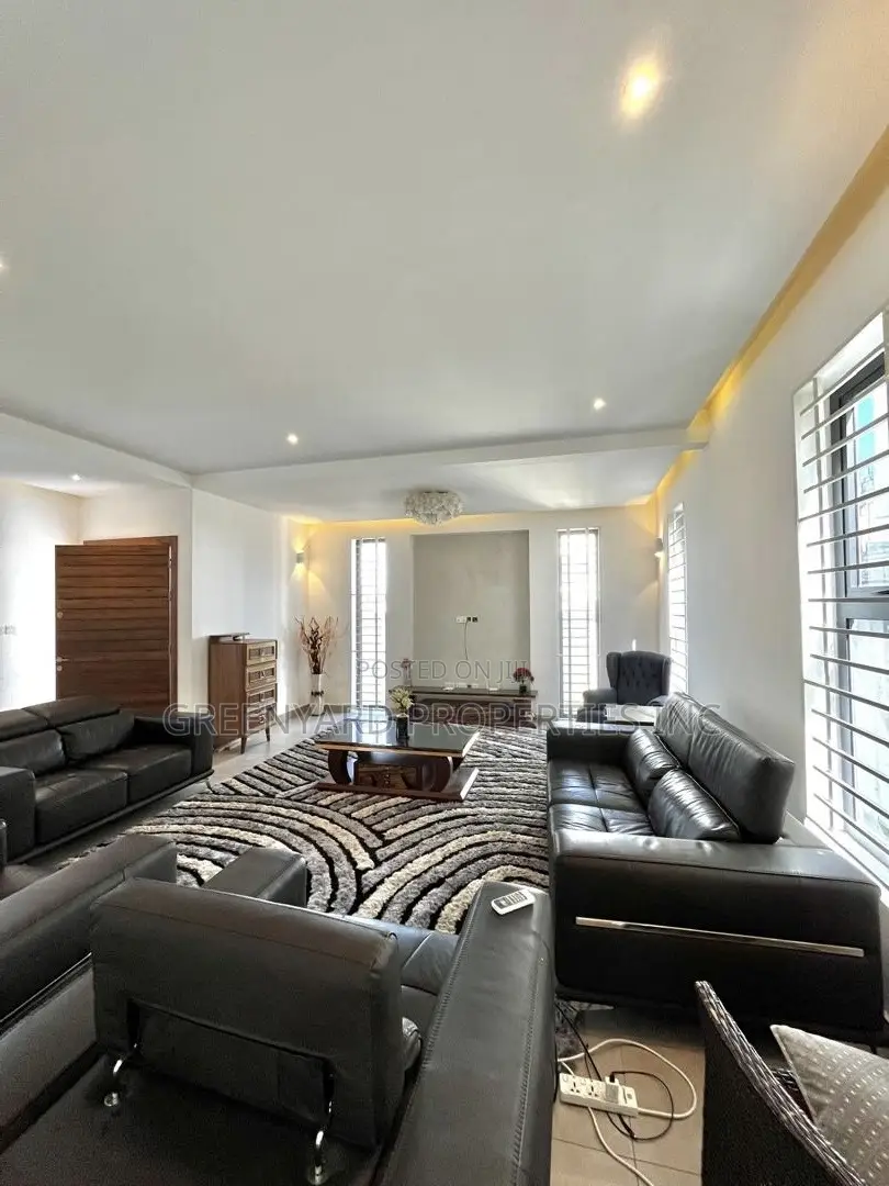 4bdrm House in West Trassaco, Adjiriganor for sale