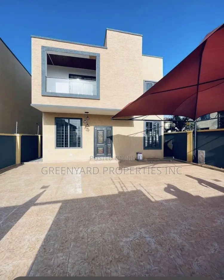 3bdrm House in Lakeside, Ashaley Botwe for sale