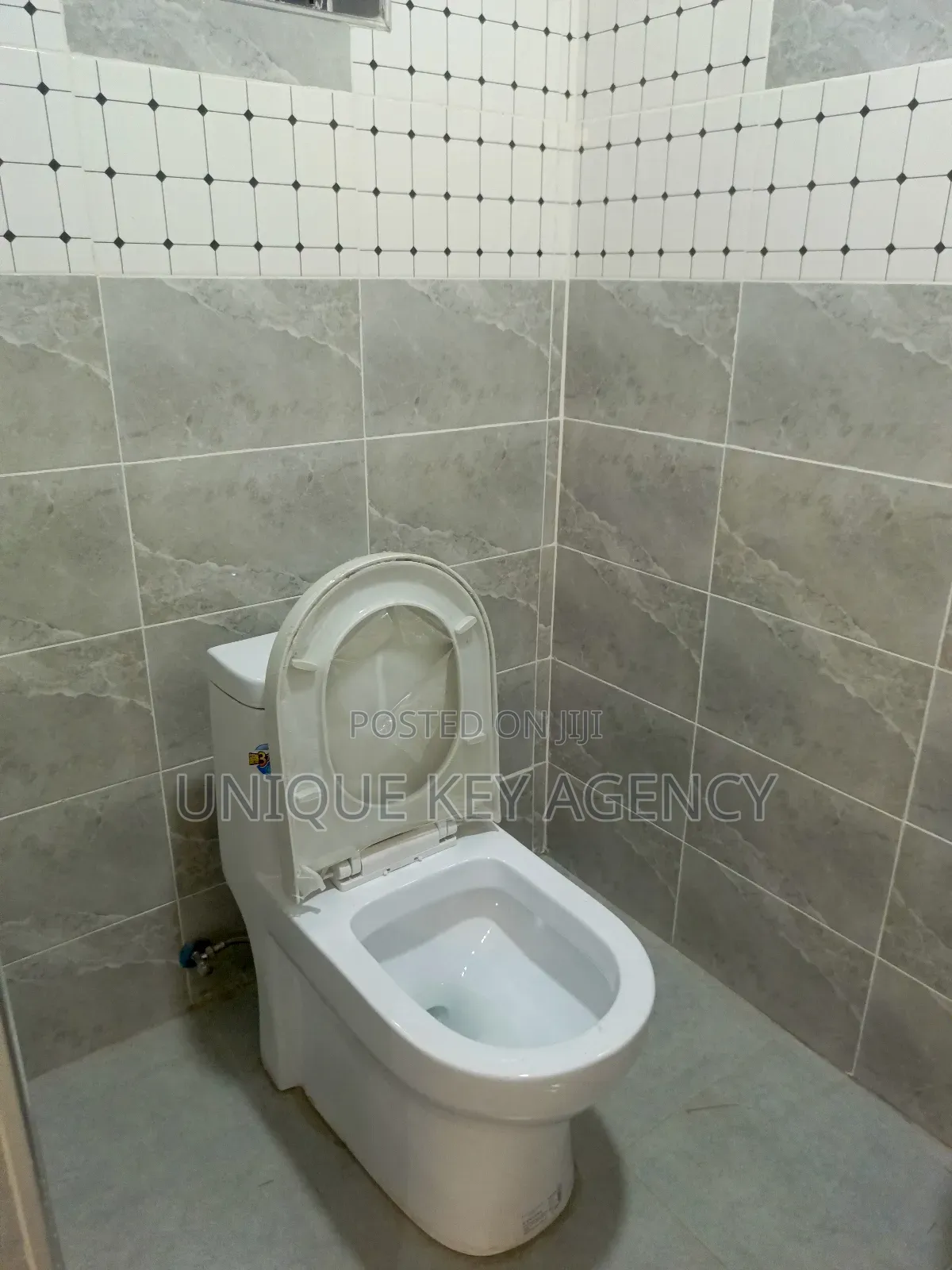 2bdrm Apartment in Unique Key Agency, Airport Residential Area
