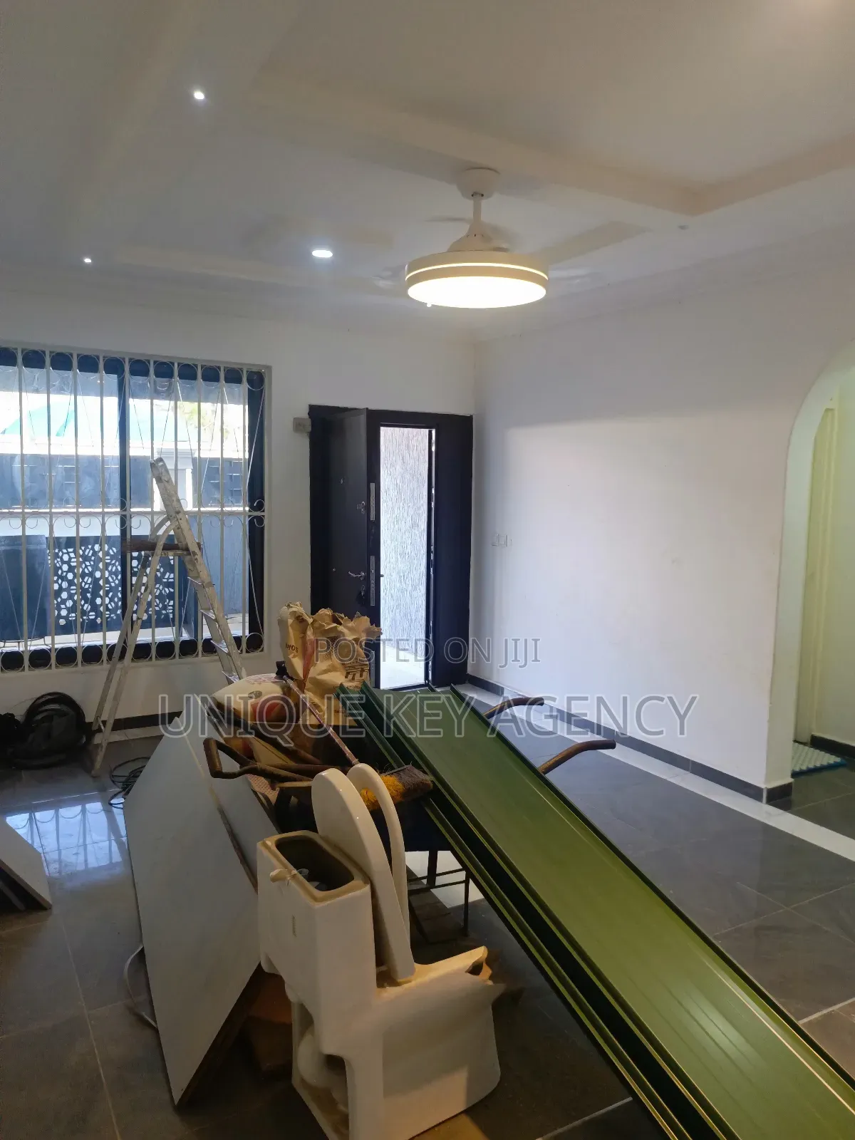 2bdrm Apartment in Unique Key Agency, Airport Residential Area