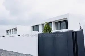 5bdrm House in East Legon Hills for sale