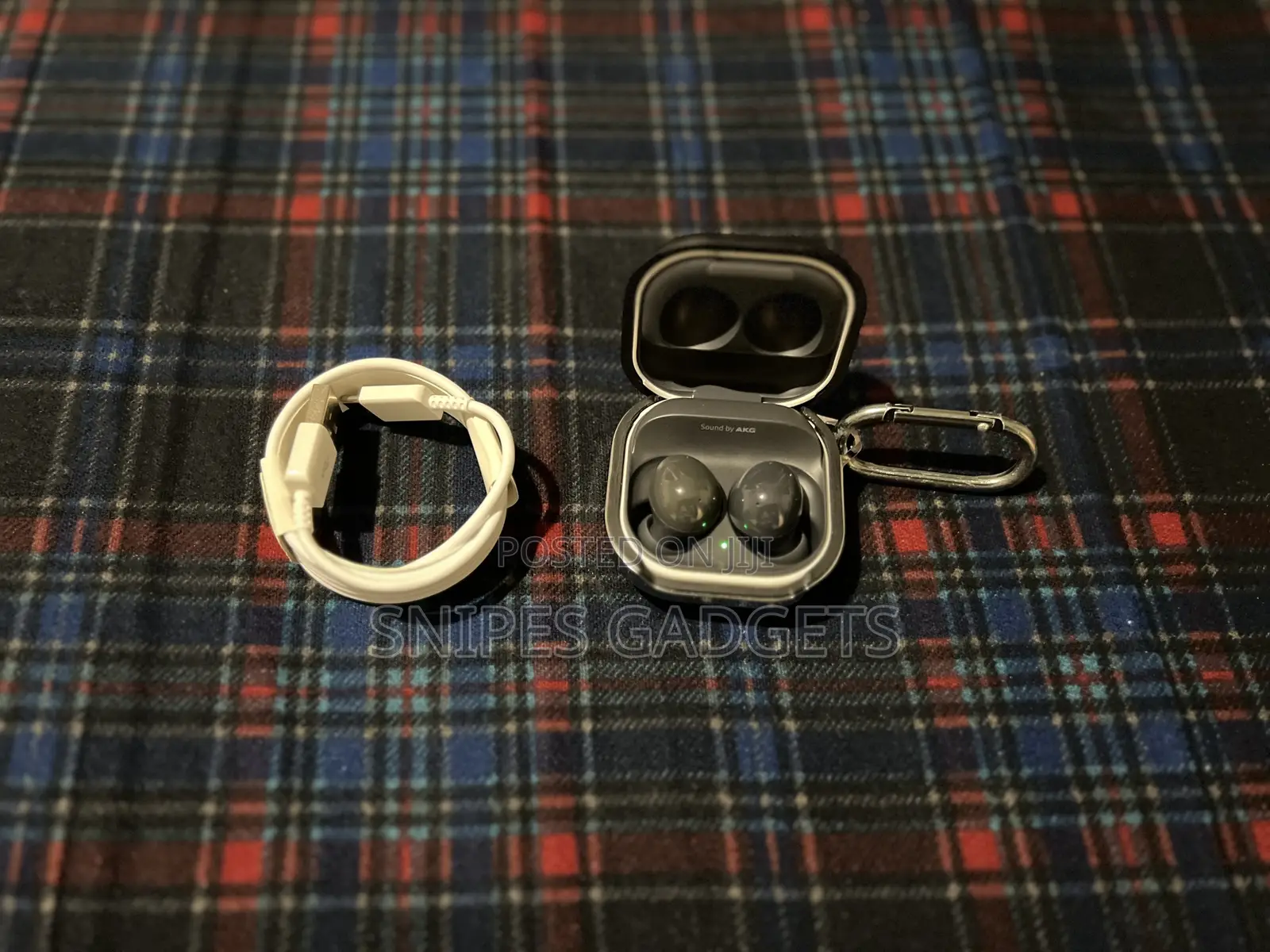 SAMSUNG Galaxy Buds 2 With Protective Case
