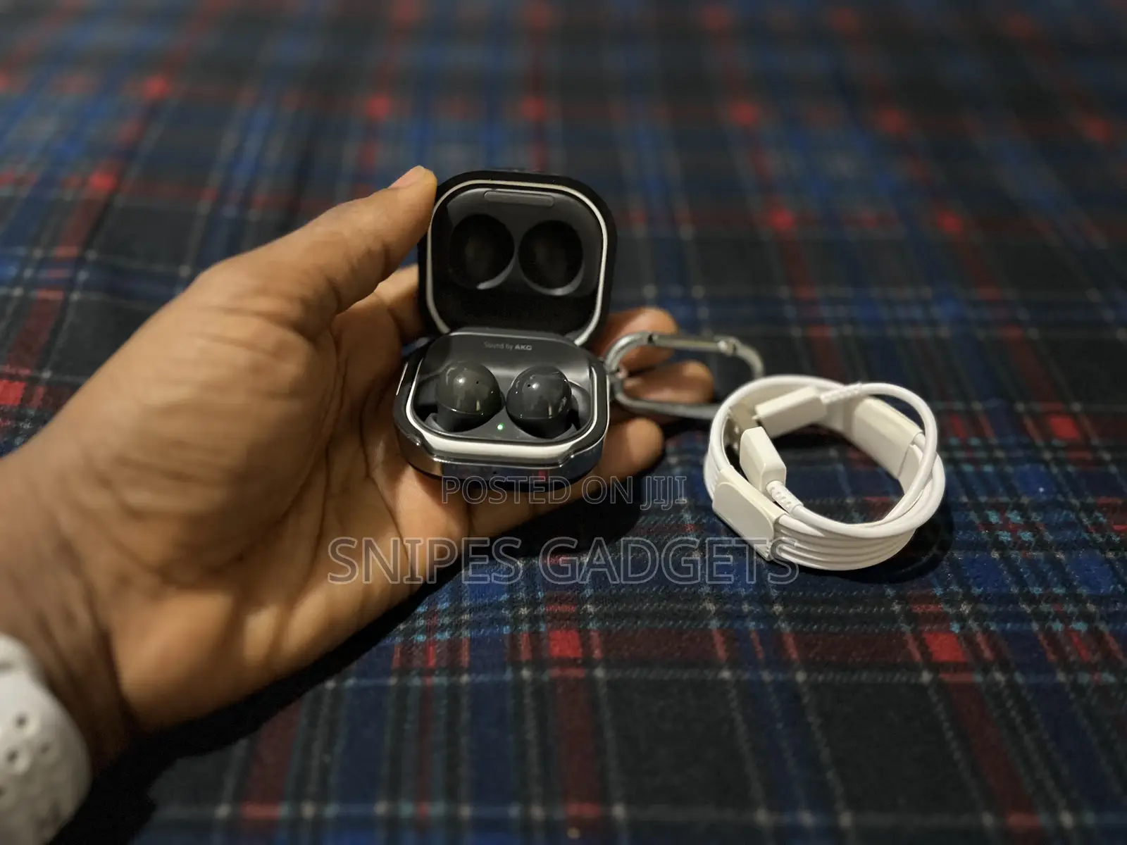 SAMSUNG Galaxy Buds 2 With Protective Case