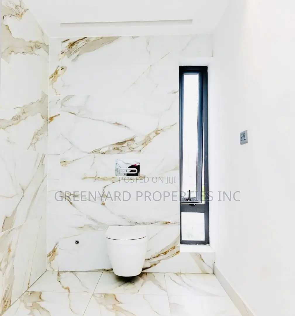 5bdrm House in East Legon Hills for sale