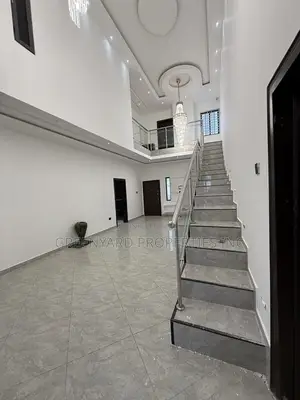 7bdrm Mansion in East Legon Hills for sale