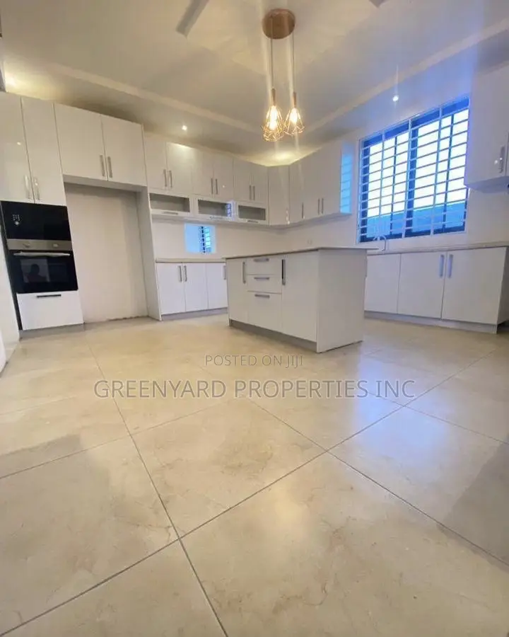 4bdrm House in American House, East Legon for sale