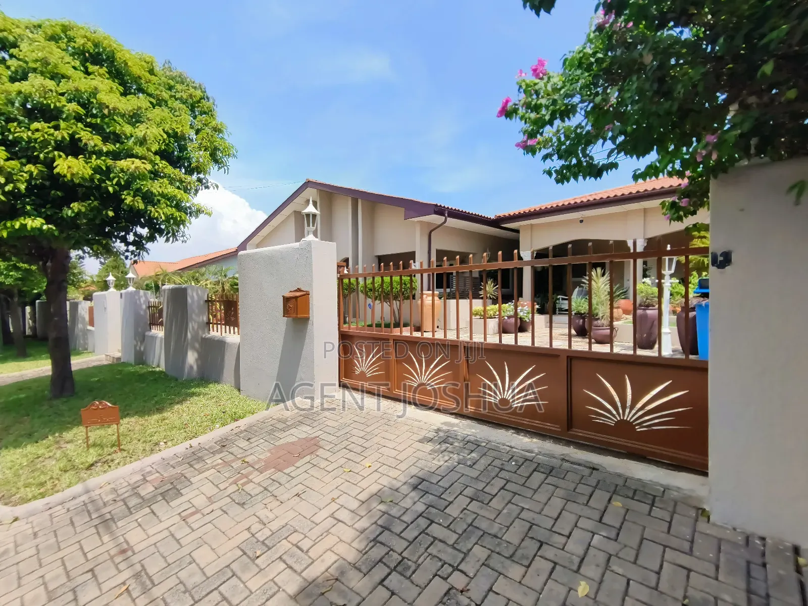 3bdrm House in Regimanuel Estate, Airport Residential Area for rent