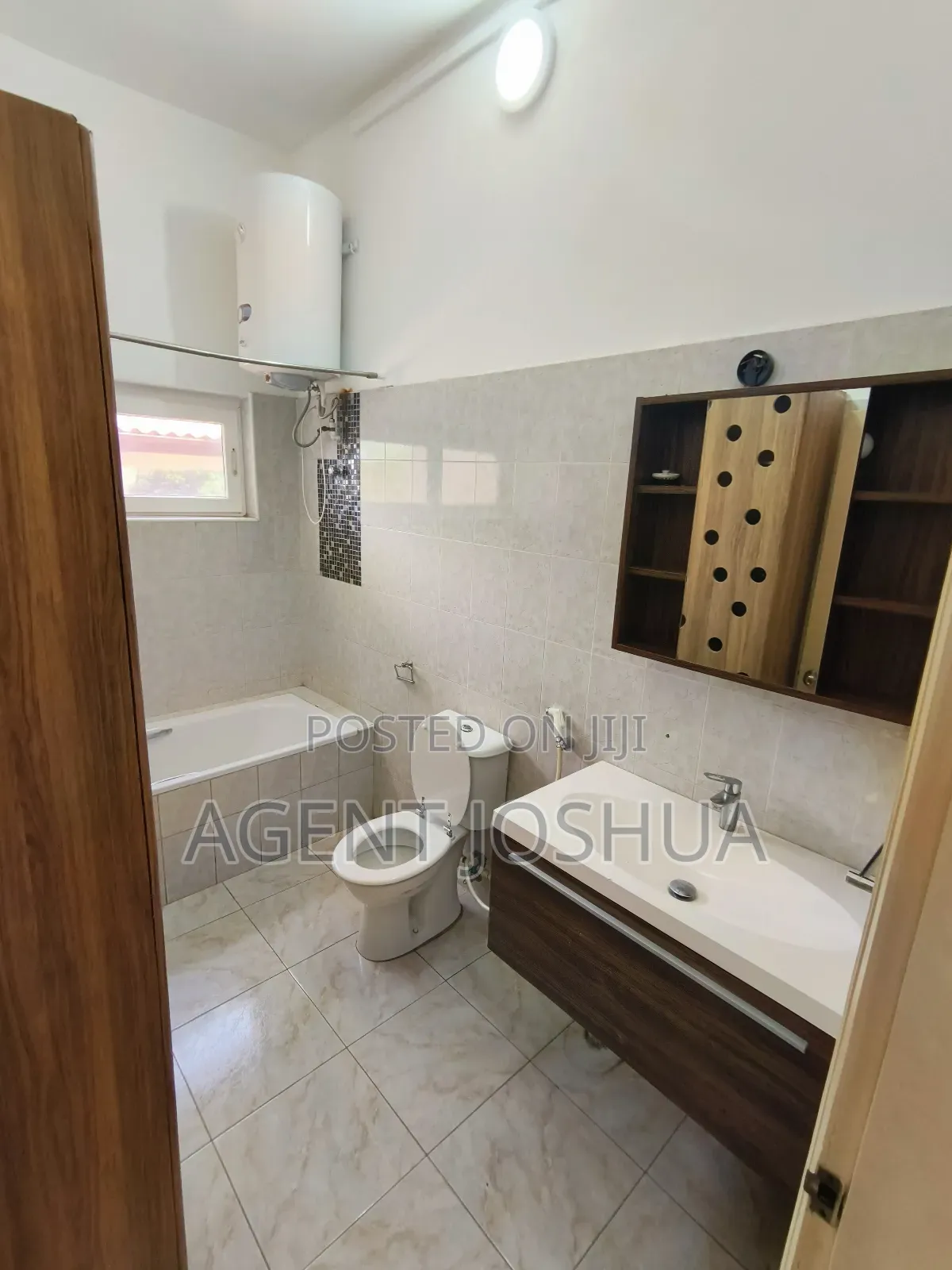 3bdrm House in Regimanuel Estate, Airport Residential Area for rent