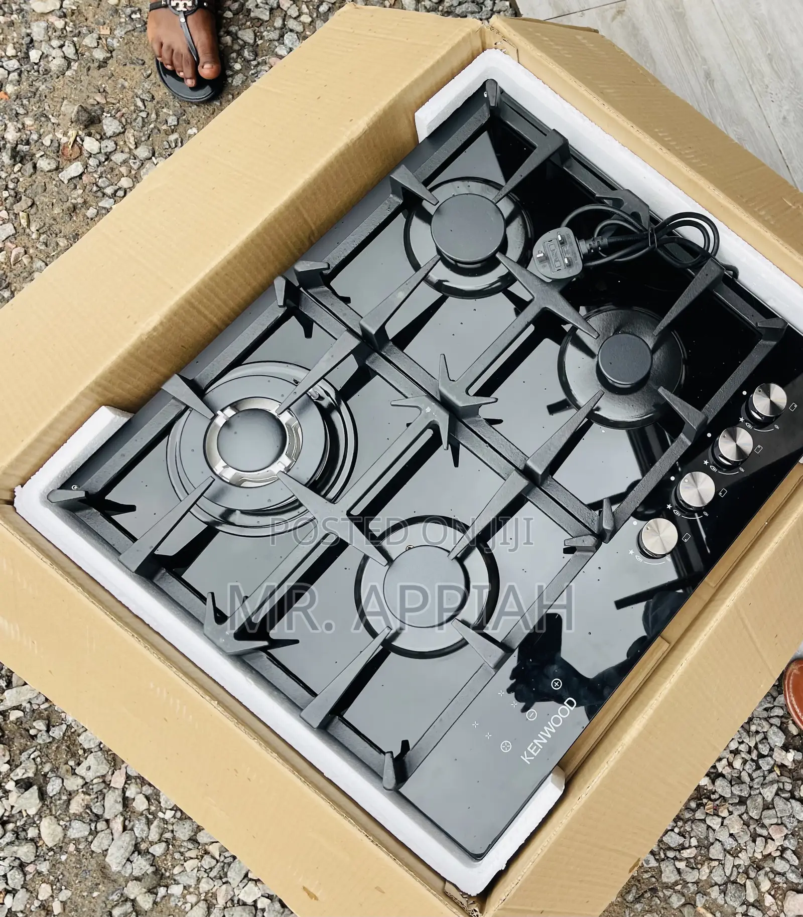 Get Classic Kenwood 60cm 4 Gas Built-in Burner(Black).