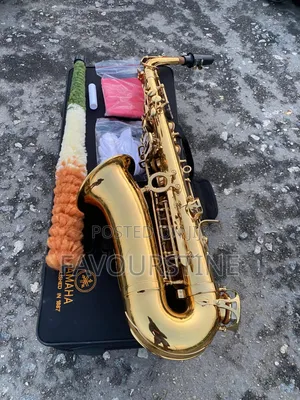 Yamaha Alto Saxophone - Semi New
