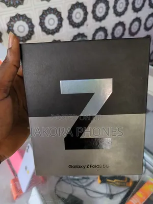 New Samsung Galaxy Z Fold 3 256 GB Black