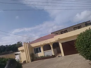 4bdrm House in Airport Residential Area for rent