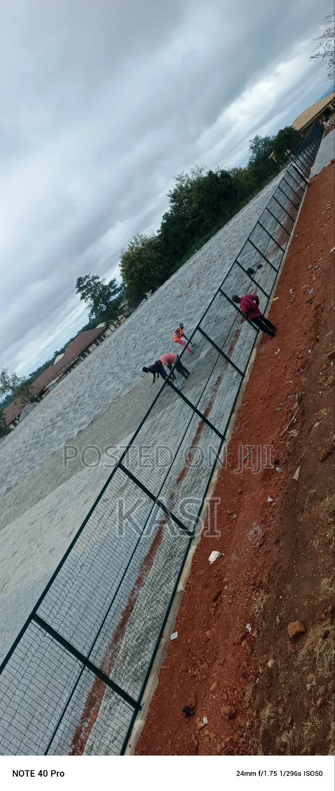 Panel Mesh New Fencing Style