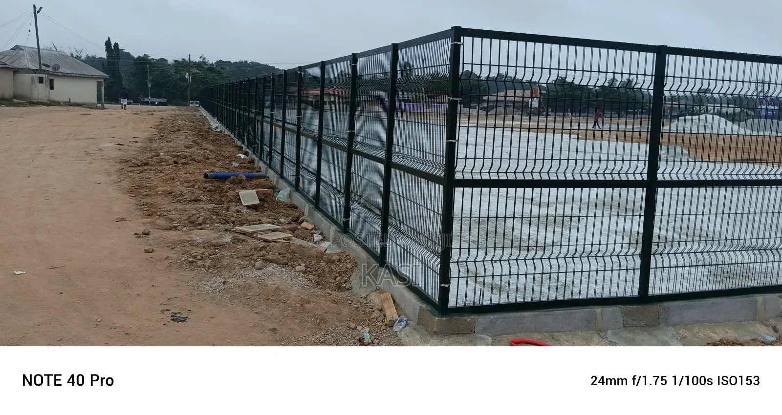 Panel Mesh New Fencing Style