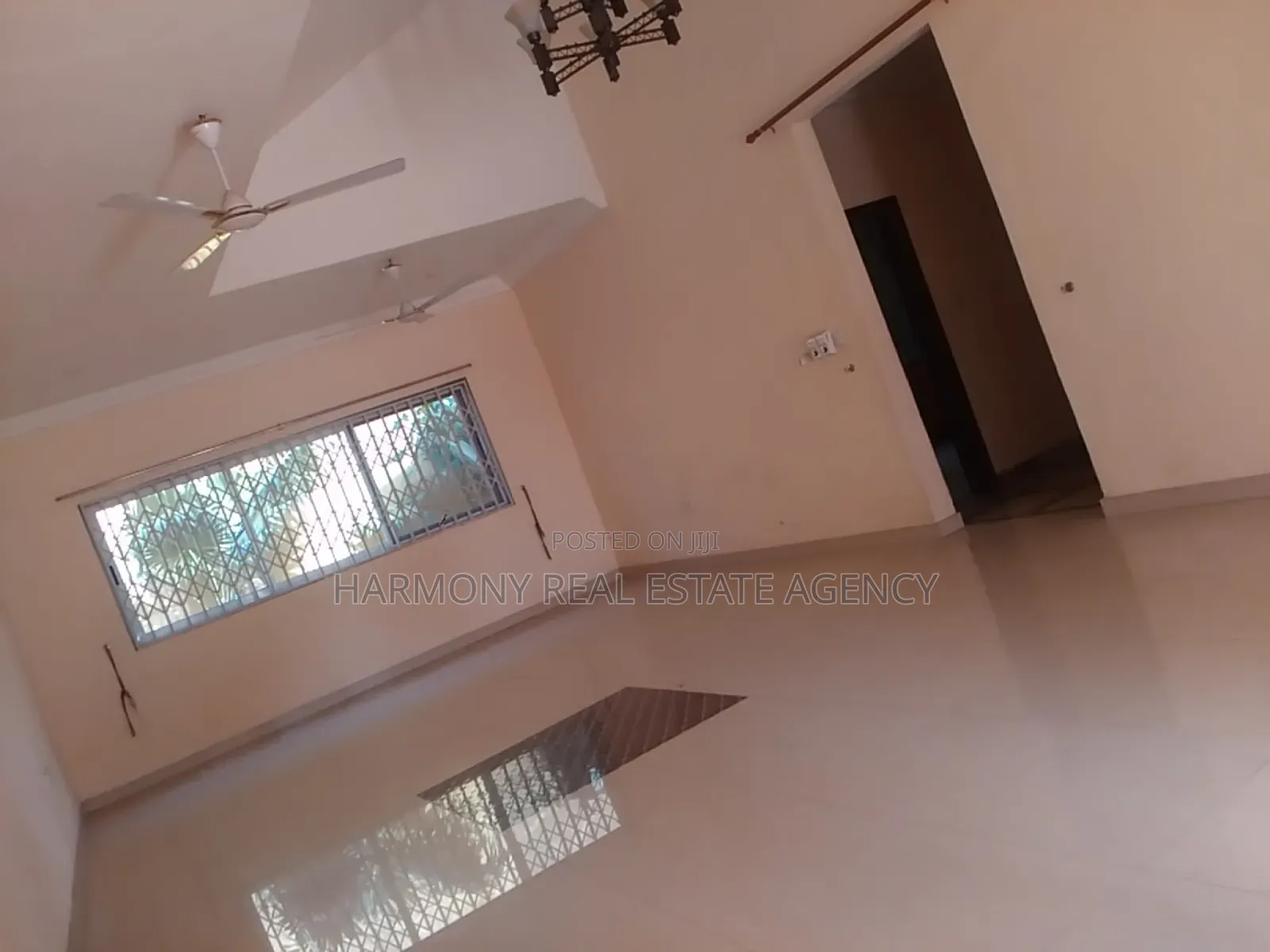 4bdrm House in Airport Residential Area for rent