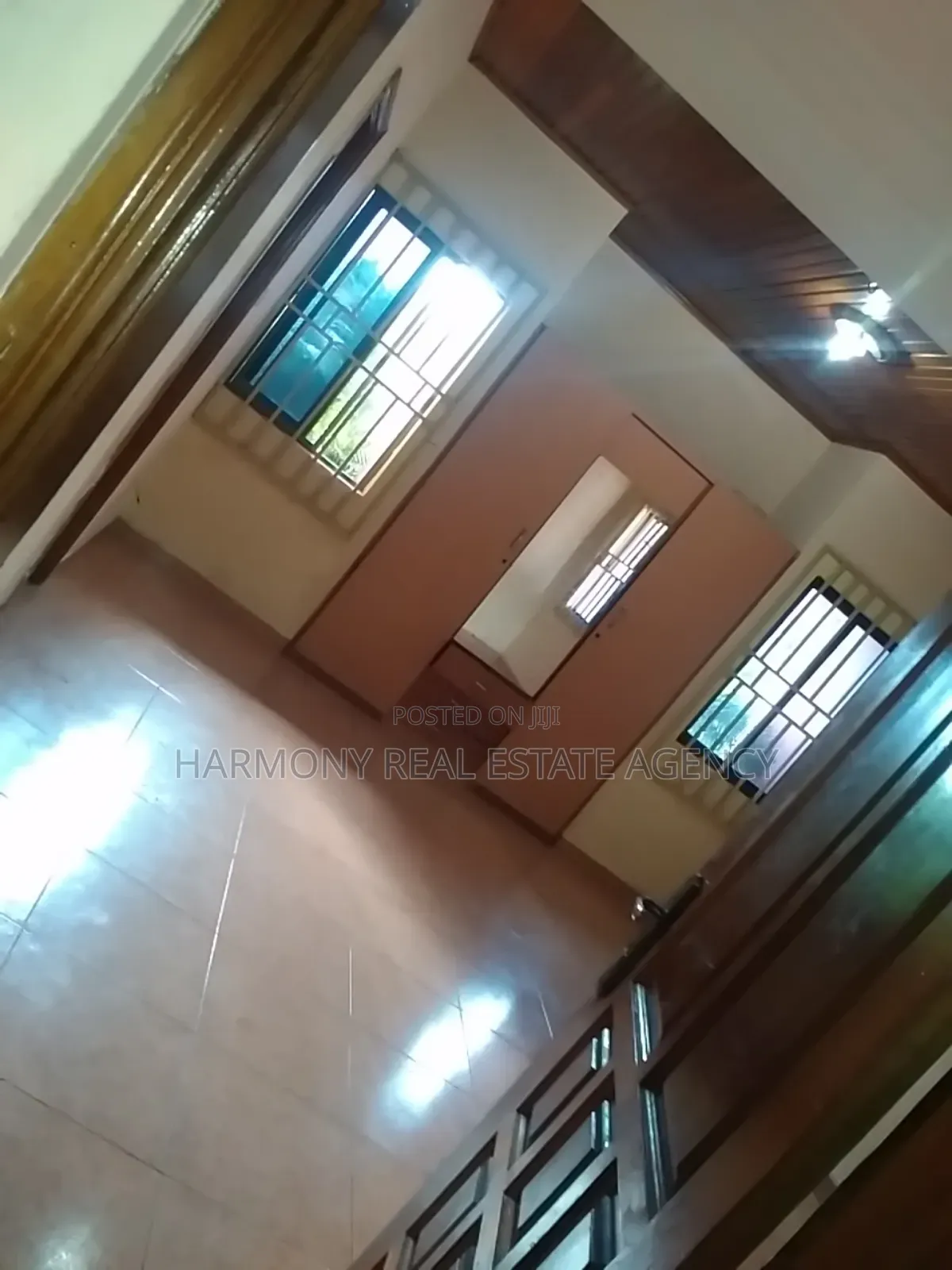 5bdrm House in Airport Residential Area for rent