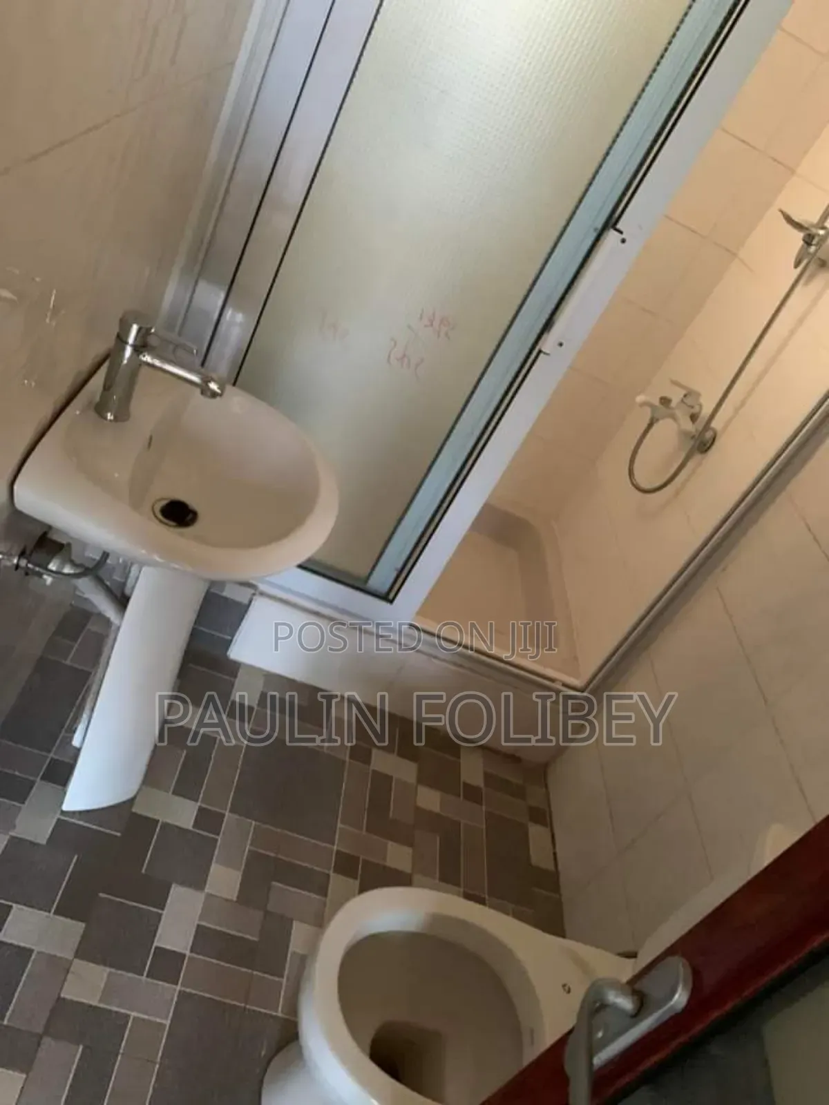 2bdrm Apartment in Dg Properties, Ablekuma for rent