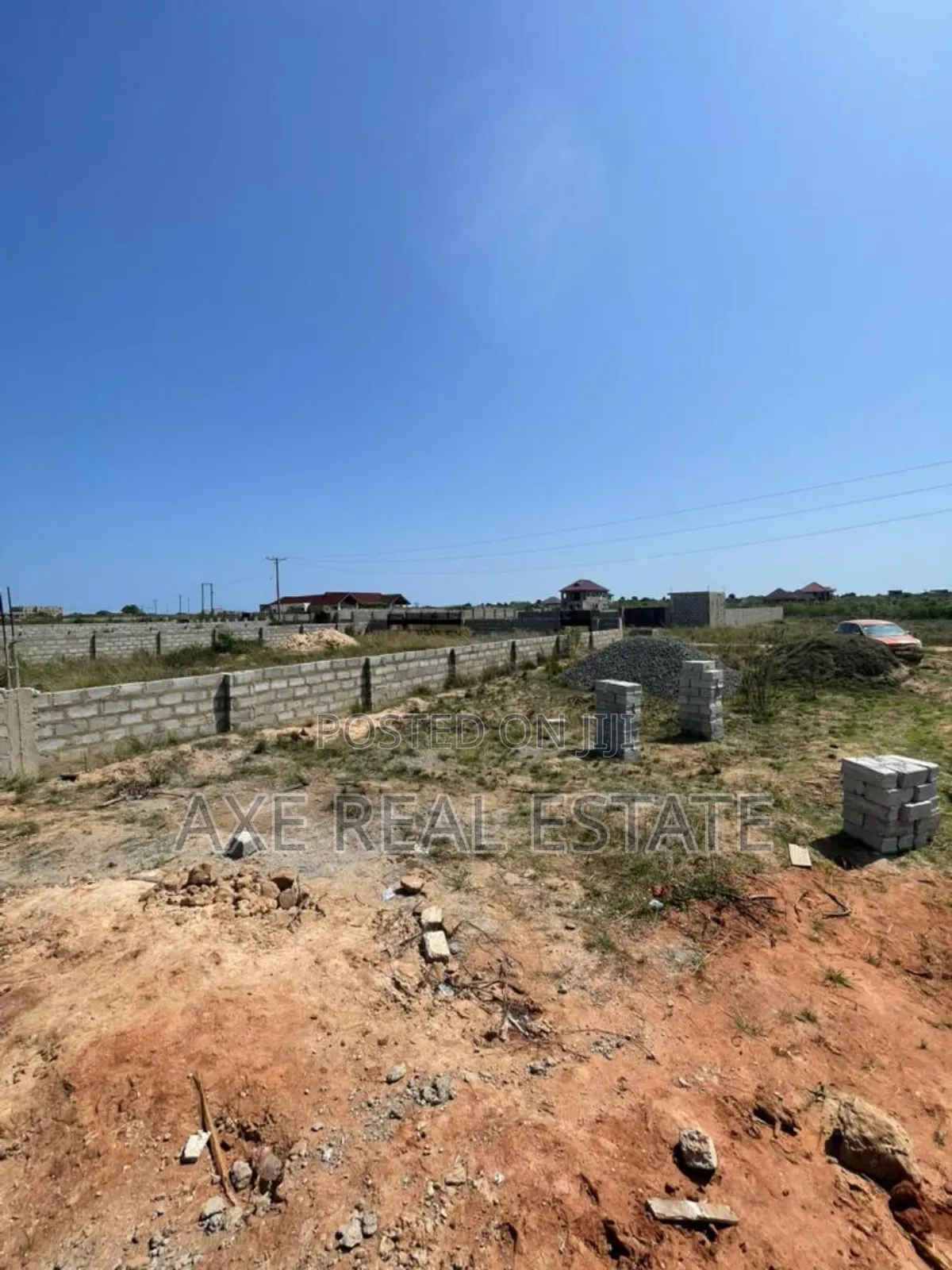 Rush for Genuine Lands at Tema Community 25