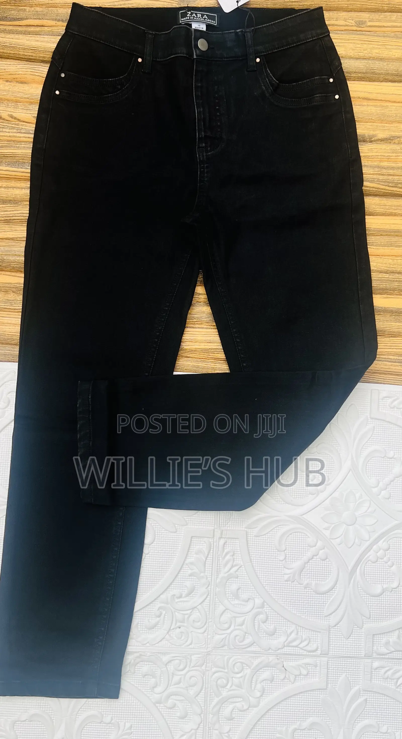 Hot Ladies Jeans and Khaki