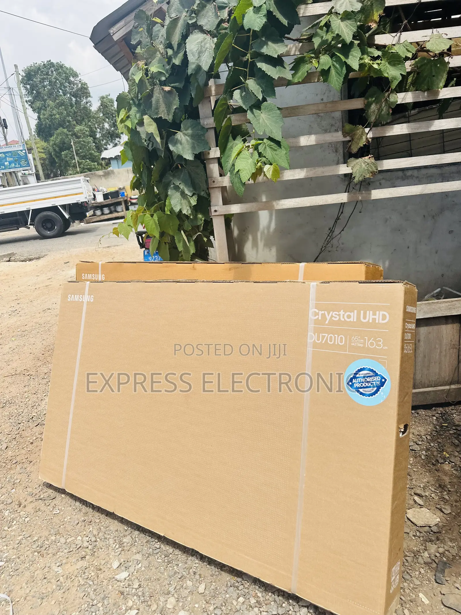2024 Model Samsung Television UHD Smart 65”DU7000