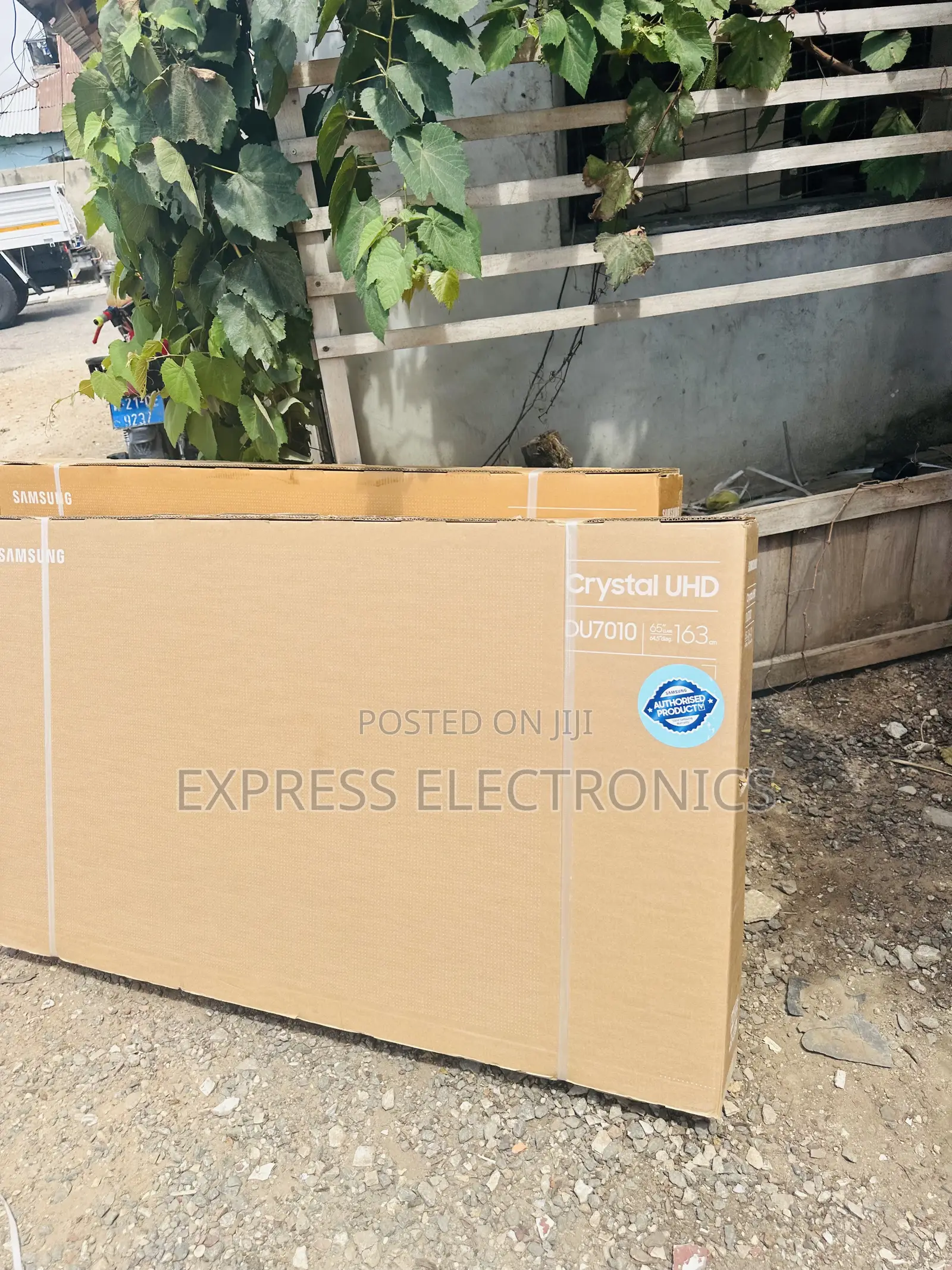 2024 Model Samsung Television UHD Smart 65”DU7000